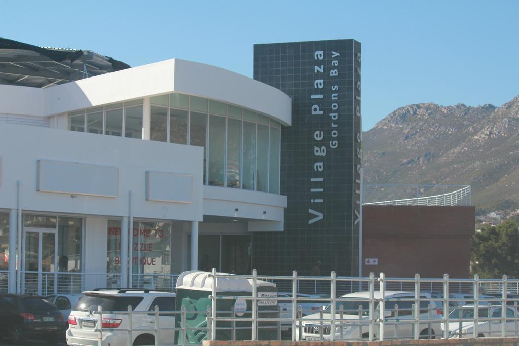Merci Pere Gordons Bay Bagian luar foto